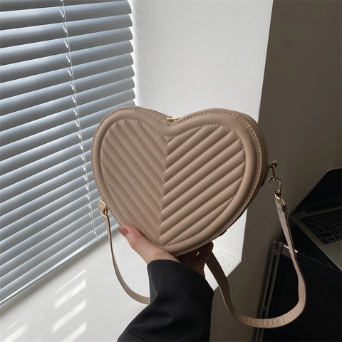 Heart Shaped Crossbody Bag PU Leather Chevron Quilted Small Shoulder Bag For Women Solid Color Fashion Accessory