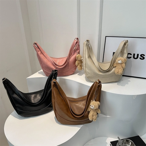 Sac À Épaule Hobo Rétro Grande Capacité Cuir PU Femmes Quotidien Style Vintage Avec Pendentif Ours En Peluche