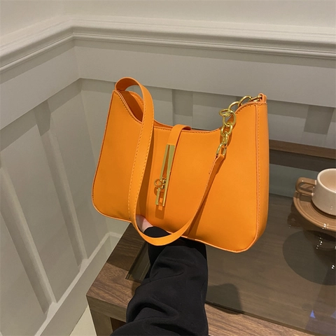 Retro Underarm Shoulder Bag PU Leather Piston Lock Metal Chain Strap Solid Color Half Moon Hobo Handbag Elegant Casual