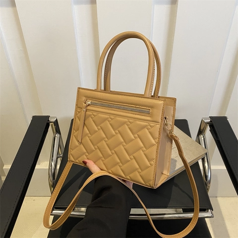 Women Quilted PU Leather Handbag Dual Handles Shoulder Crossbody Bag With Front Zipper Pocket Chic Solid Color