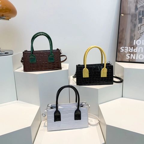 Crocodile Embossed PU Leather Shoulder Bag Contrast Color Handbag Stylish Crossbody Square Purse For Women Daily Work