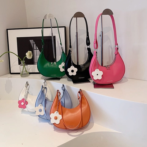Minimalist Women PU Leather Hobo Bag Crescent Shape Underarm Bag With Flower Pendant Solid Color Casual Shoulder Bag