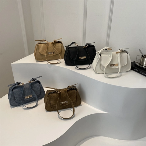 Women Underarm Shoulder Bag PU Leather Retro Commuter Style Flap Magnetic Closure Baguette Handbag Solid Color