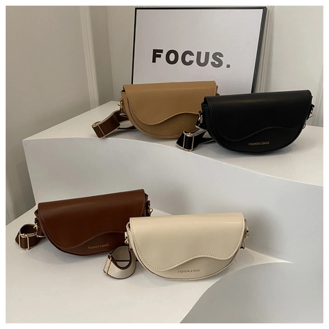 Minimalist PU Leather Crossbody Saddle Bag For Women With Wave Flap And Wide Webbing Strap Urban Vintage Shoulder Bag