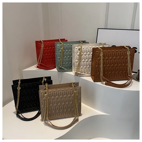 Borsa a Tracolla Donna Trapuntata con Catena in Pelle PU Motivo a Rombi Borsa Tote Versatile Pendolare Urbana con Catena Oro