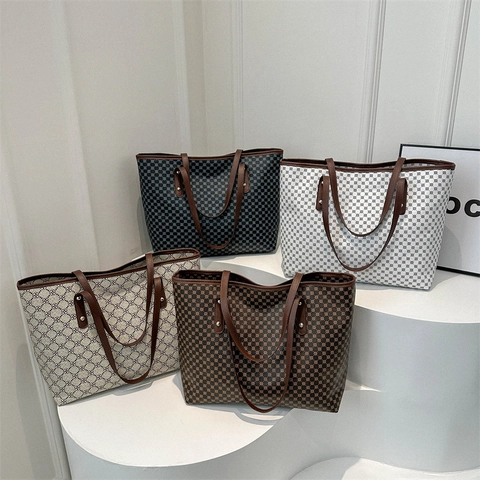 Vintage Monogram Tote Bag Grote Capaciteit PU Leer Schoudertas Voor Vrouwen Commuter Mode Klinknagel Rits Kantoor