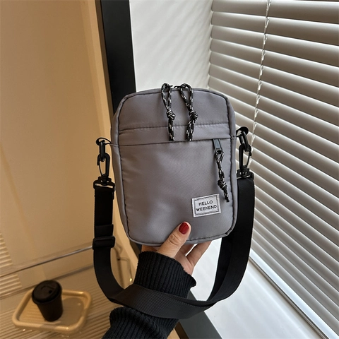 Crossbodytas Lichtgewicht Oxford Doek Kleine Schoudertas Met Ritsvak Aan De Voorkant Hello Weekend Slogan Casual Unisex
