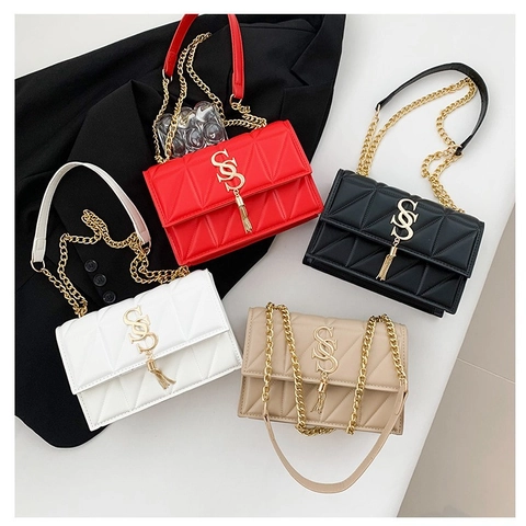 Damen Gesteppte Schultertasche PU Leder Umhängetasche Goldkette Dreiecksnähte Quaste Elegante Mode Tasche