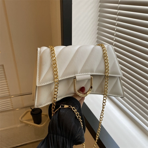 Sac À Épaule Femmes Cuir PU Matelassé Chaîne Dorée Boucle D Sac Bandoulière Élégant À La Mode Pour Dames