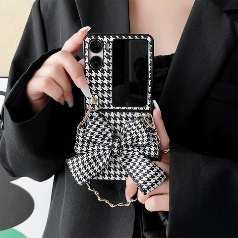 Funda Plegable Para Teléfono Con Patrón Pata De Gallo Gran Lazo De Tela Y Correa De Cadena Dorada Para Mujer Elegante