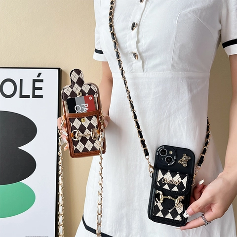 Funda Para Teléfono Cruzada De Cuero PU Argyle Con Cartera Tarjetero Hebilla De Bocado Amuleto De Oso Correa De Cadena De Metal Lujo