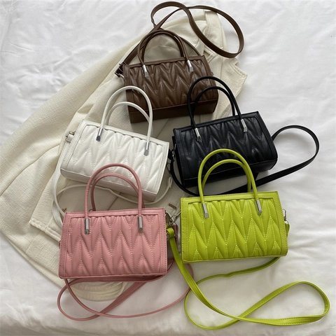 Women Fashion Quilted PU Leather Handbag Elegant Matelassé V-Pattern Crossbody Shoulder Bag Small Square Commuting Bag