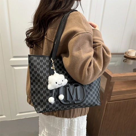 Women Large Capacity Tote Bag Synthetic Leather M Letter Monogram Print Handbag Shoulder Bag For College Office Casual Fashion