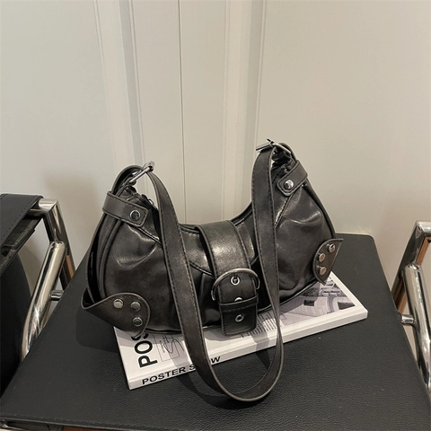 Vintage Motorstijl Geplooid PU-Leder Schoudertas Voor Dames Trendy Hobo Okseltas Met Gesp En Studs Voor Woon-werkverkeer