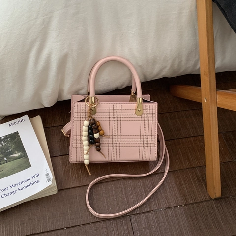 Sac À Main En Cuir PU À Carreaux Surpiqués Pour Femmes Sac Bandoulière Rétro Minimaliste Avec Charme En Perles De Bois