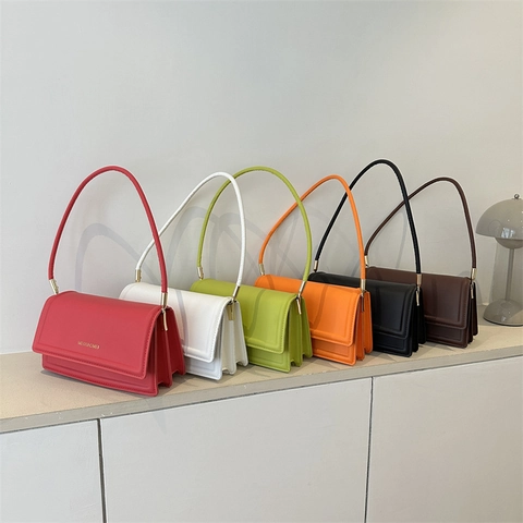 Dames PU Leer Minimalistische Schoudertas Effen Kleur Elegant Onderarm Kleine Vierkante Tas Met Gouden Hardware Dagelijkse Messenger Bag