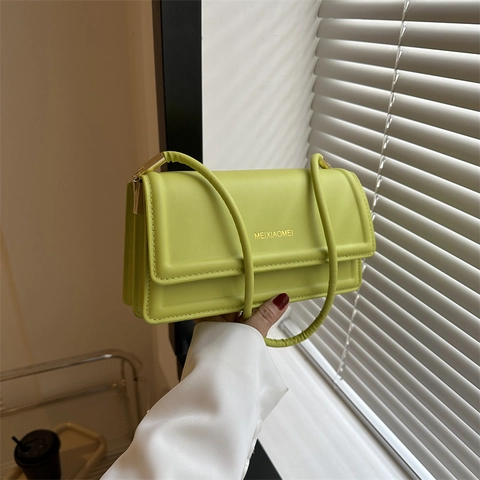 Women Trendy PU Leather Underarm Shoulder Bag Fashion Solid Color Small Square Bag With Gold Letter Logo Streetwear Handbag