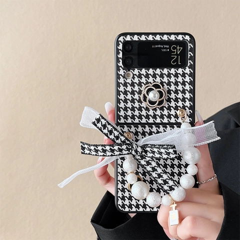 Funda Para Teléfono De Tela Pata De Gallo Con Correa De Perlas Artificiales Y Flor De Camelia Elegante Protector Para Móvil Plegable