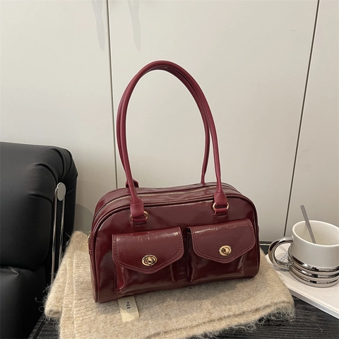 Women Glossy PU Leather Shoulder Bag Retro Underarm Handbag Front Pockets Gold Twist Locks Trendy Square Tote