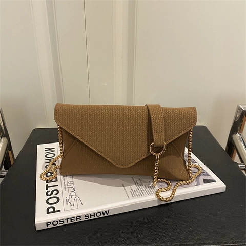 Women Envelope Shoulder Bag PU Leather V-Texture Gold Chain Strap Minimalist Crossbody Chic Evening Handbag