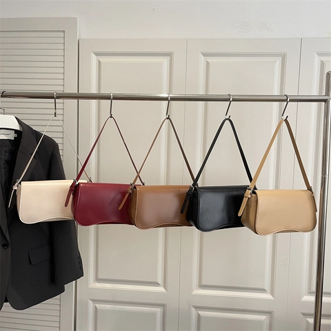 Minimalist Women Shoulder Underarm Bag PU Leather Wave Bottom Flap Closure Fashionable Solid Color Casual Handbag