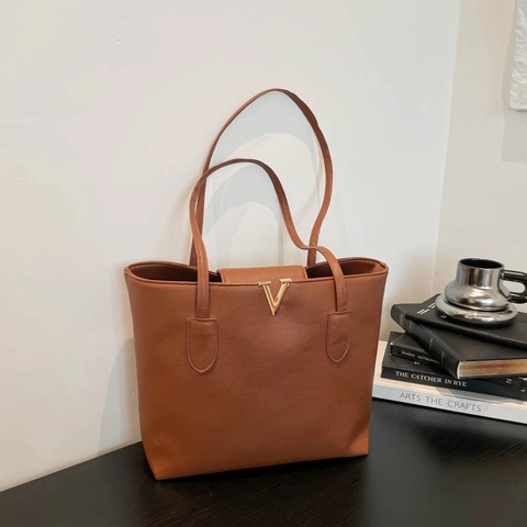 Γυναικεία Τσάντα Tote Μεγάλης Χωρητικότητας από Δέρμα PU Μοτίβο Litchi Τσάντα Ώμου Με Χρυσή Μεταλλική Διακόσμηση V Handbag