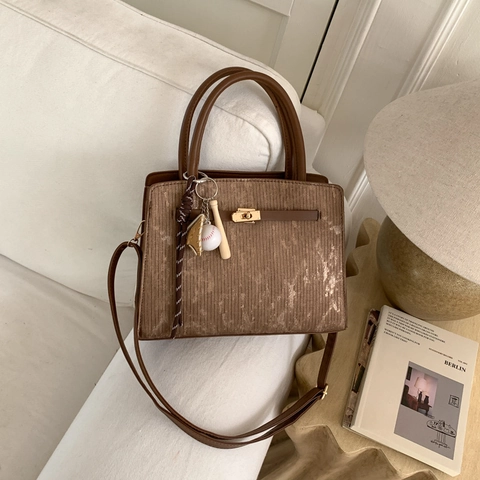 Vintage Handbag Ribbed PU Leather Metal Turn Lock Shoulder Crossbody Bag Minimalist Retro Stylish For Women