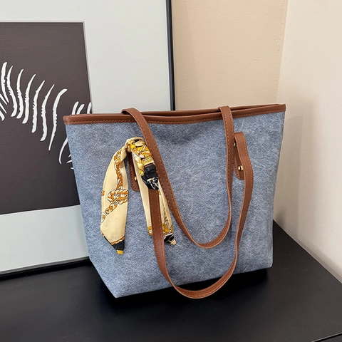 Grote Capaciteit Dames Tote Bag Retro PU Leren Handtas Met Decoratieve Satijnn Sjaal Dagelijkse Trendy Schoudertas