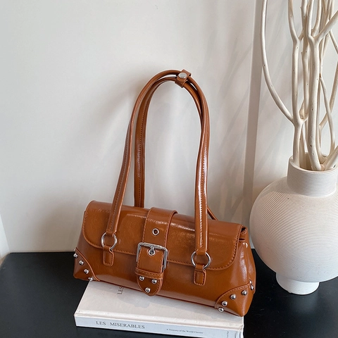 Sac Sous Les Aisselles En Cuir PU Brillant Pour Femmes Style Retro Y2K Rivets Argentés Boucle Métallique Sac À Épaule