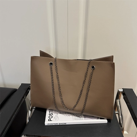 Grote Capaciteit Tote Bag Dames PU Leer Lychee Patroon Metalen Kettingriem Forens Reizen Minimalistische Schoudertas
