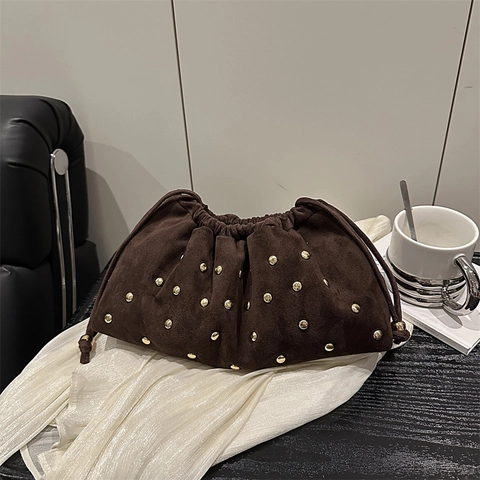 Dames Handtas Met Trekkoord Klinknagel Decor Suede Mat Emmer Tas Retro Casual Eenvoudig Veelzijdig