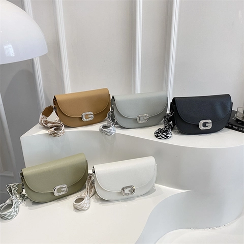Women Litchi Grain PU Leather Saddle Bag Wide Geometric Pattern Strap Rhinestone G Buckle Crossbody Shoulder Bag Casual Niche Design Purse