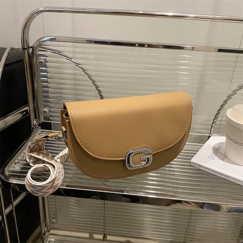 Borsa A Sella Da Donna In Pelle PU A Grana Con Fibbia G Con Strass E Tracolla Larga In Tessuto Borsa A Tracolla Versatile