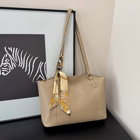 Women Large Capacity Tote Bag PU Leather Contrast Stitching Commuter Shoulder Bag With Decorative Satin Scarf