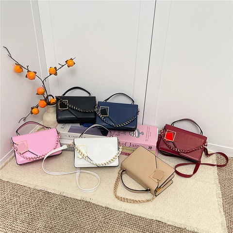 Women Crossbody Bag PU Leather Geometric Metal Buckle Fashion Small Square Handbag With Chain Strap Shoulder Bag