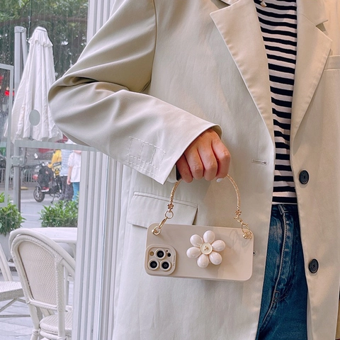Floral Phone Case With 3D White Flower For iPhone Soft TPU Cream Handheld Metal Chain Loop Japanese Ins Style Women Girls