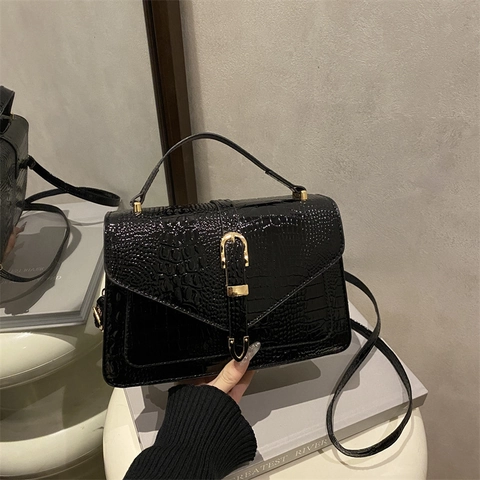 Sac à Épaule Vintage pour Femmes en Cuir PU à Motif Crocodile Sac Bandoulière Carré de Luxe Avec Breloque en Perles