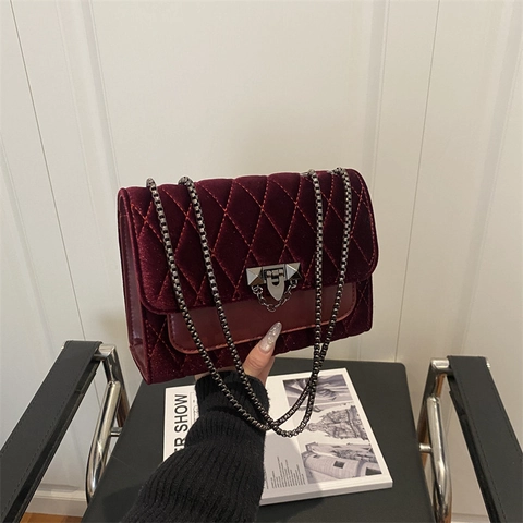 Vintage Velvet Quilted Chain Shoulder Bag For Women Rhombus Pattern Small Square Crossbody Bag With Metal Lock Buckle
