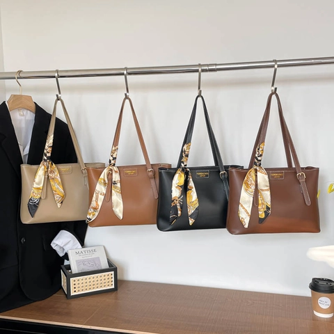 Borsa Tote in Pelle PU Grande Capacità per Donna Con Decoro Foulard Seta Vintage Moda Semplice Borsa a Tracolla Pendolare Shopping