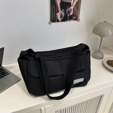 Nylon Crossbody Bag Large Capacity Lightweight Multi Pockets Adjustable Wide Strap Japanese Utilitarian Style Women Messenger Bag