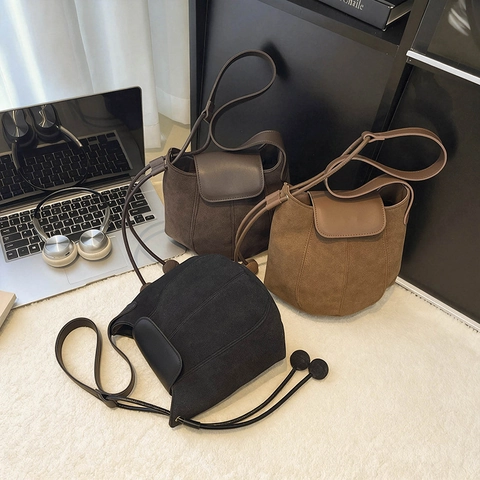 Vintage Minimalist PU Suede Shoulder Bag For Women Retro Solid Color Square Crossbody Bag With Spherical Pendant Casual Daily Handbag