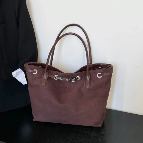 Borsa Tote Grande Capacità Donna Pelle PU Opaca Borsa A Spalla Minimalista Con Decorazione Fibbia Cintura Vintage Pendolare