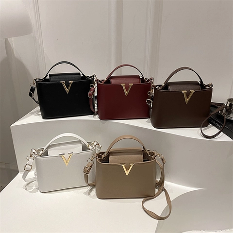 Borsa A Spalla Donna Pelle PU Trama Lichi Grande Capacità Borsa A Mano Decorazione Metallo V Oro Tracolla Regolabile Casual