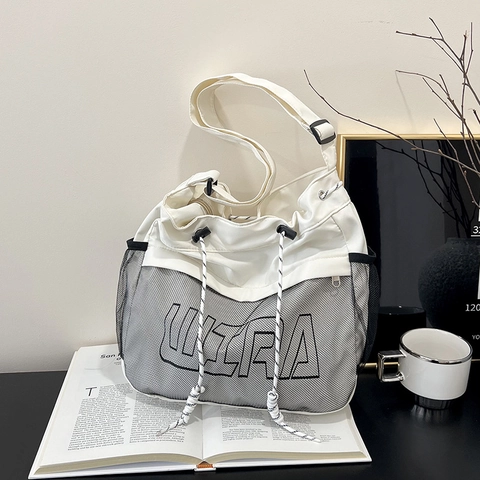 Borsa a Tracolla Donna Grande Capacità Tela Mesh Patchwork Borsa a Spalla Con Stampa Lettere Coulisse Tote Bag