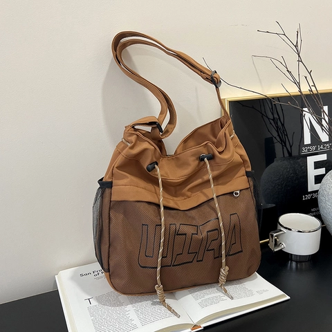 Borsa a Tracolla da Donna in Nylon ad Alta Capacità Con Cuciture in Rete e Stampa di Lettere Borsa Tote a Spalla con Coulisse