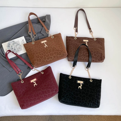 Luipaardprint Tote Tas Dames Grote Capaciteit Suède PU Leer Schoudertas Gouden Ketting Riem Hert Hanger Retro Handtas