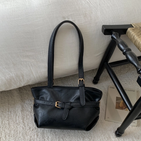 Retro PU Leren Schoudertas Dames Grote Capaciteit Woonwerk Handtas Gesp Riem Decor Minimalistische Okseltas