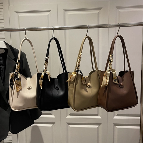 Borsa Tote Da Donna In Pelle PU Grande Capacità Borsa A Tracolla Con Foulard Decorativo Per Il Lavoro Minimalista Elegante