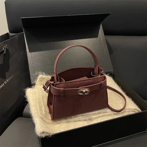 Dames Handtas Met Luipaardprint Matte Suède Textuur Retro Schoudertas Met Metalen Gesp Elegante Veelzijdige Crossbodytas