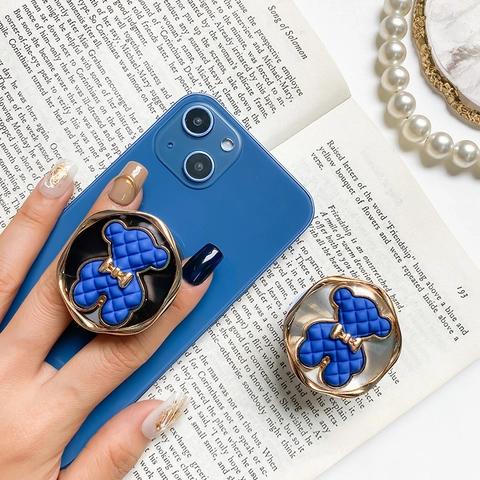 Griptok Soporte Expandible Para Teléfono Oso 3D Azul Klein Acolchado Con Lazo Dorado Estilo Ins Coreano Para Smartphone